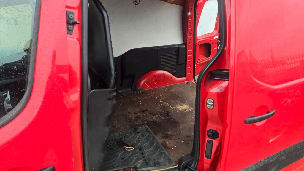 Used Peugeot Partner 2012 for sale - 76866871: Photo 12