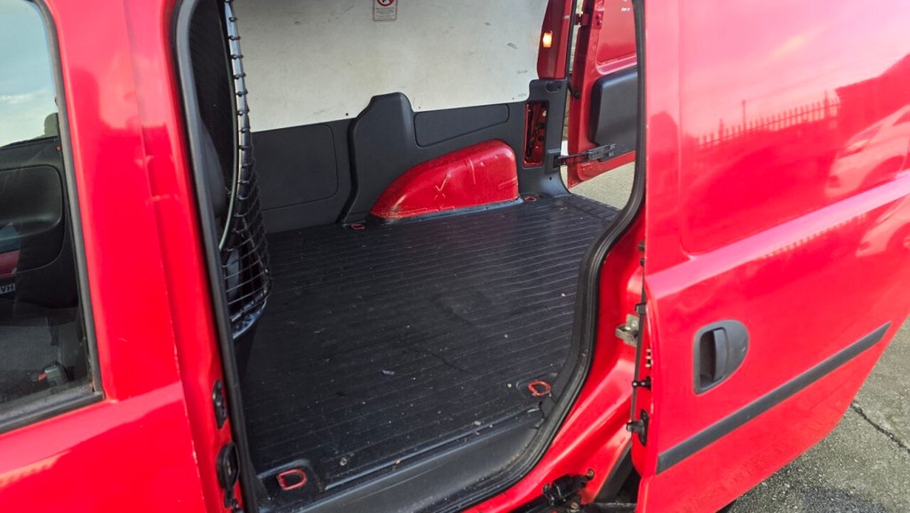 Used Vauxhall Combo 2011 for sale - 76866885: Photo 12
