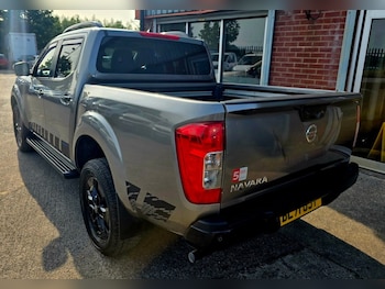 Used Nissan Navara 2021 for sale - 76866858: Photo