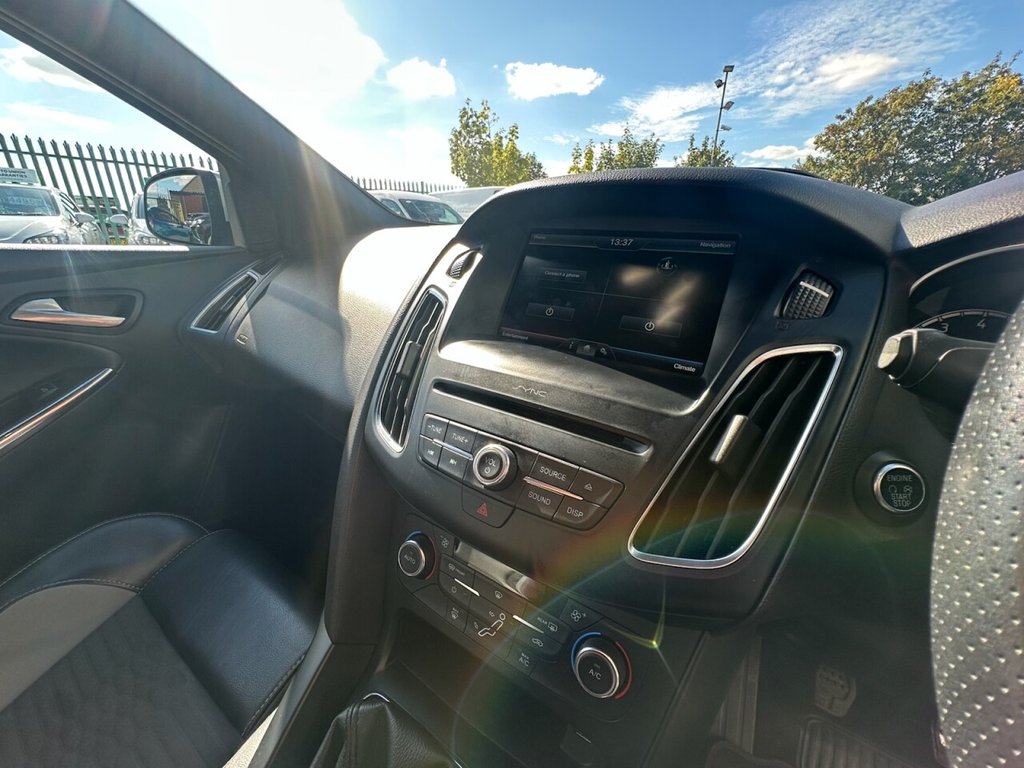 Used Ford Focus 2015 for sale - 76866860: Photo 17