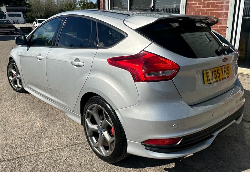 Used Ford Focus 2015 for sale - 76866860: Photo 21