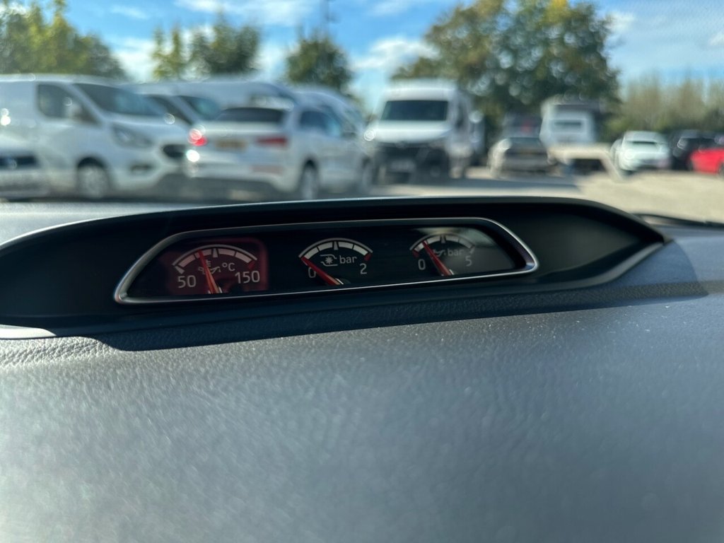 Used Ford Focus 2015 for sale - 76866860: Photo 25