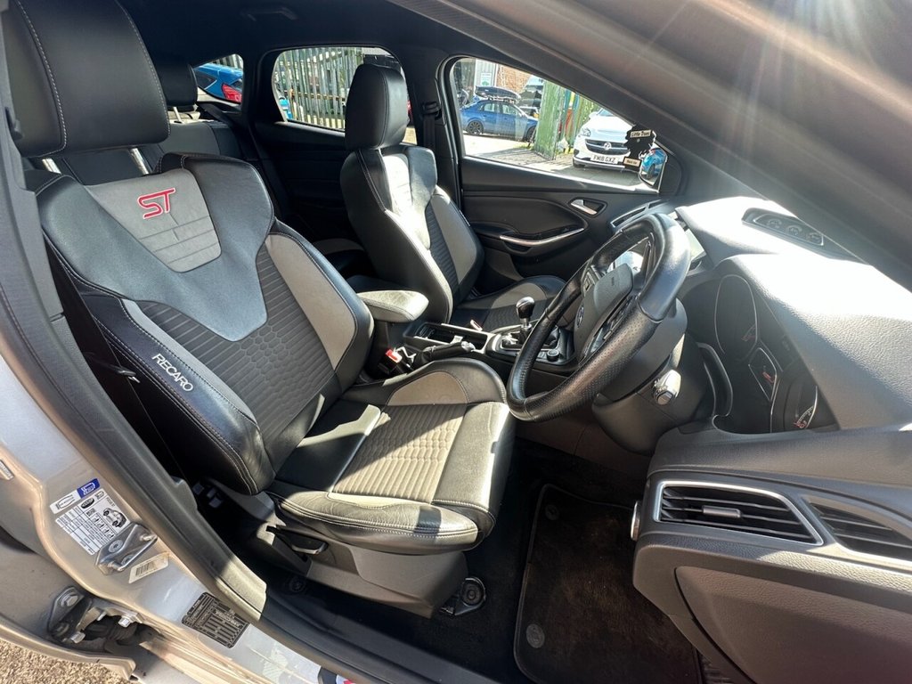 Used Ford Focus 2015 for sale - 76866860: Photo 28