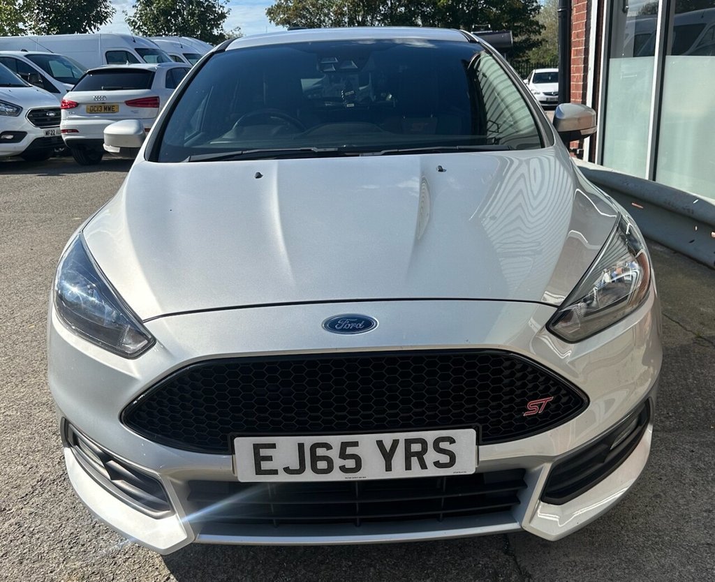 Used Ford Focus 2015 for sale - 76866860: Photo 9