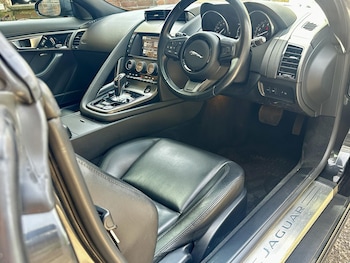 Used Jaguar F-Type 2015 for sale - 78751075: Photo