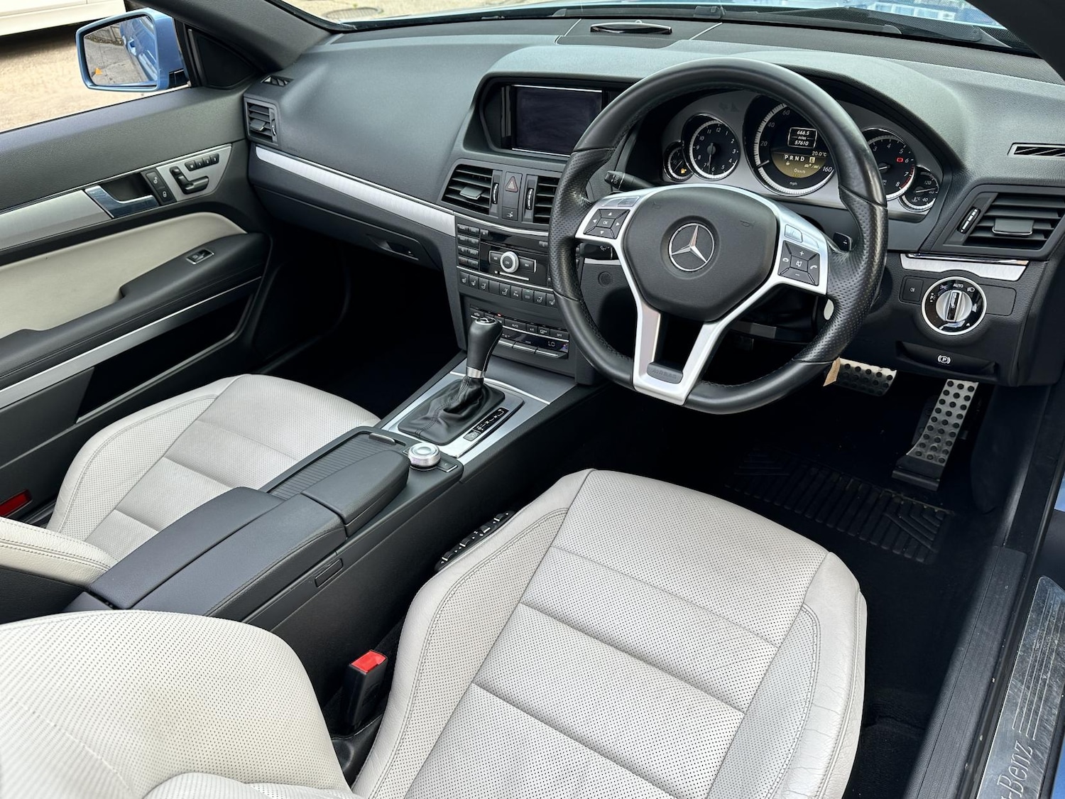 Used Mercedes-Benz E Class 2012 for sale - 77357658: Photo 12