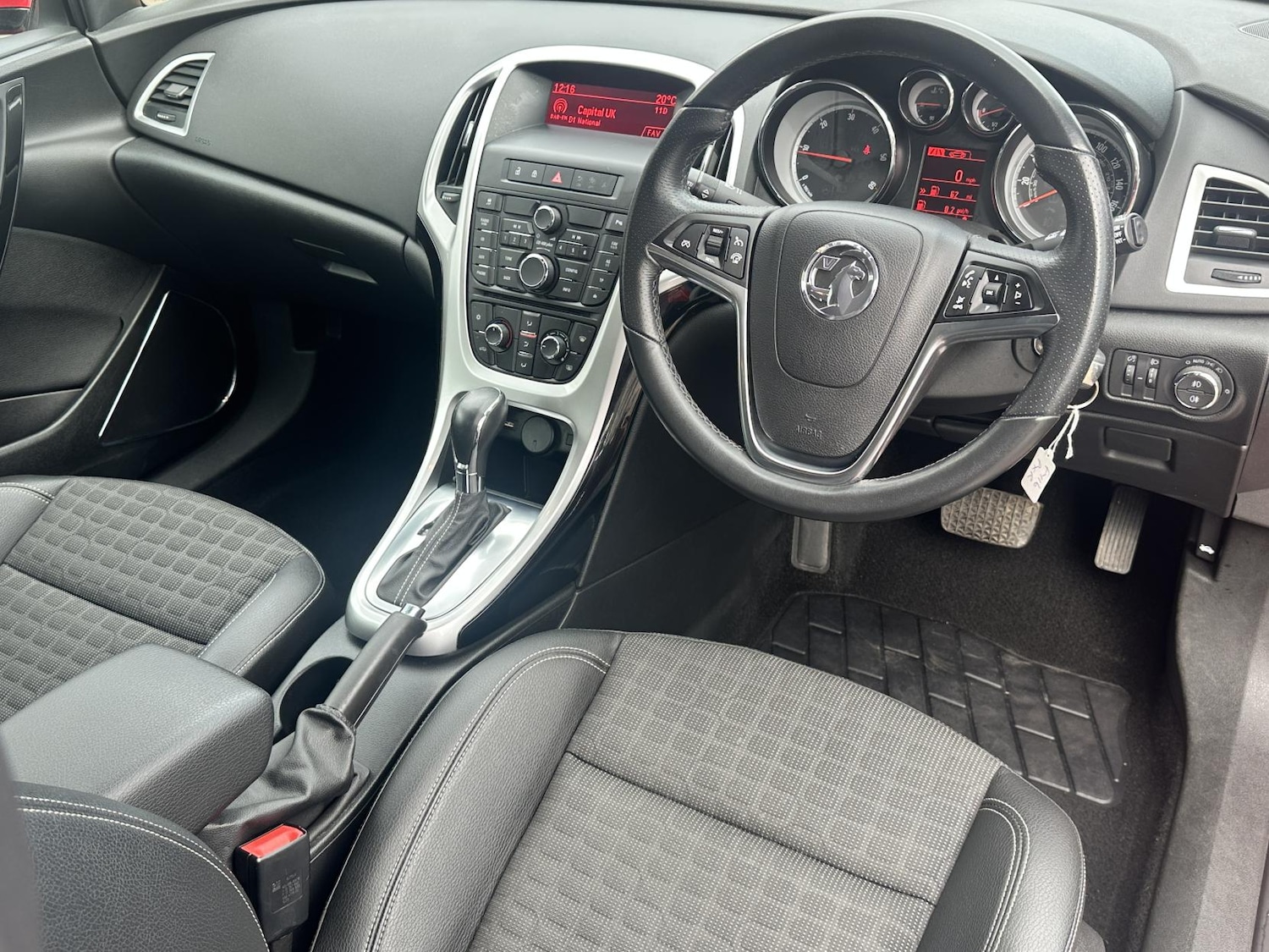 Used Vauxhall Astra GTC 2016 for sale - 75780726: Photo 6