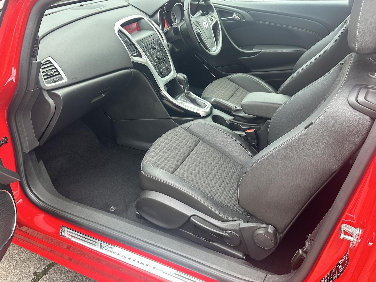 Used Vauxhall Astra GTC 2016 for sale - 75780726: Photo 7