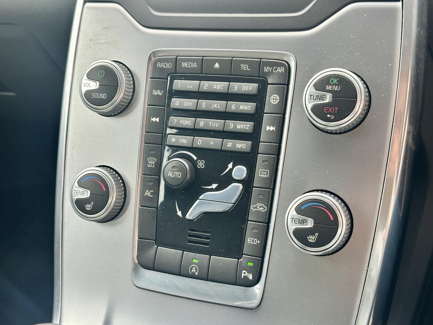 Used Volvo S80 2016 for sale - 75780728: Photo 31