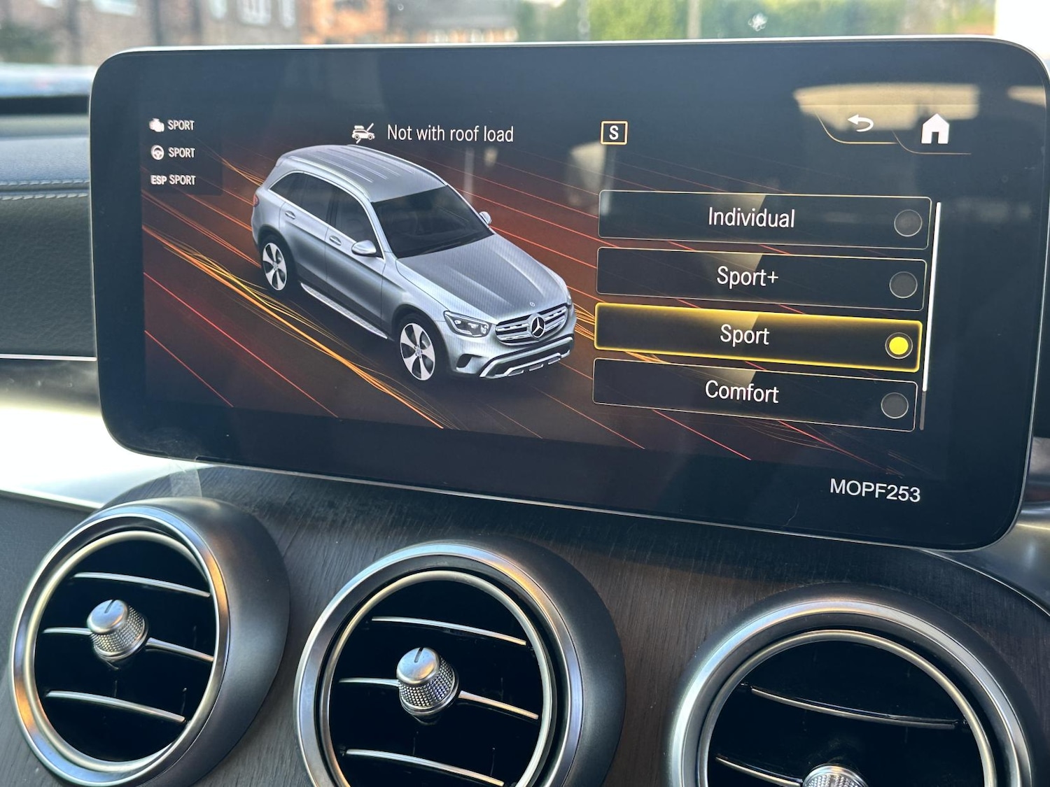 Used Mercedes-Benz GLC 2021 for sale - 77157587: Photo 29