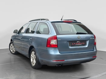 Used Skoda Octavia 2009 for sale - 77819157: Photo