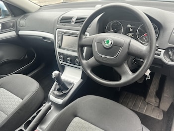 Used Skoda Octavia 2009 for sale - 77819157: Photo