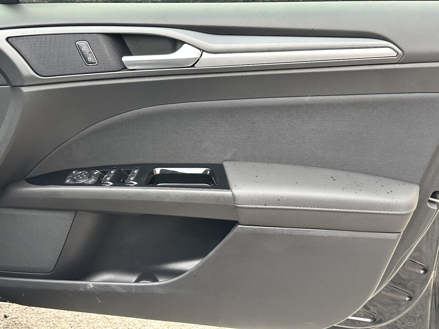 Used Ford Mondeo 2015 for sale - 77010181: Photo 30