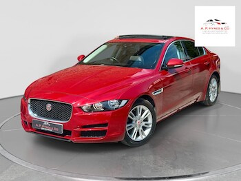 Used Jaguar XE 2015 for sale - 79196082: Photo