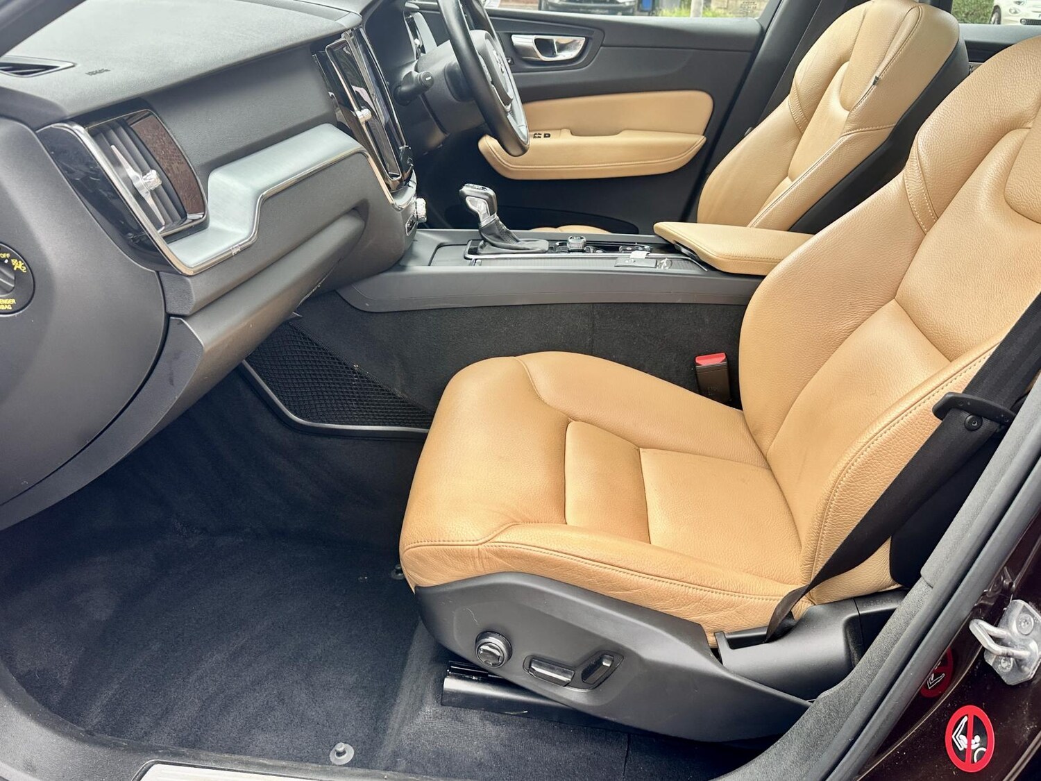 Used Volvo XC60 2017 for sale - 76151048: Photo 17