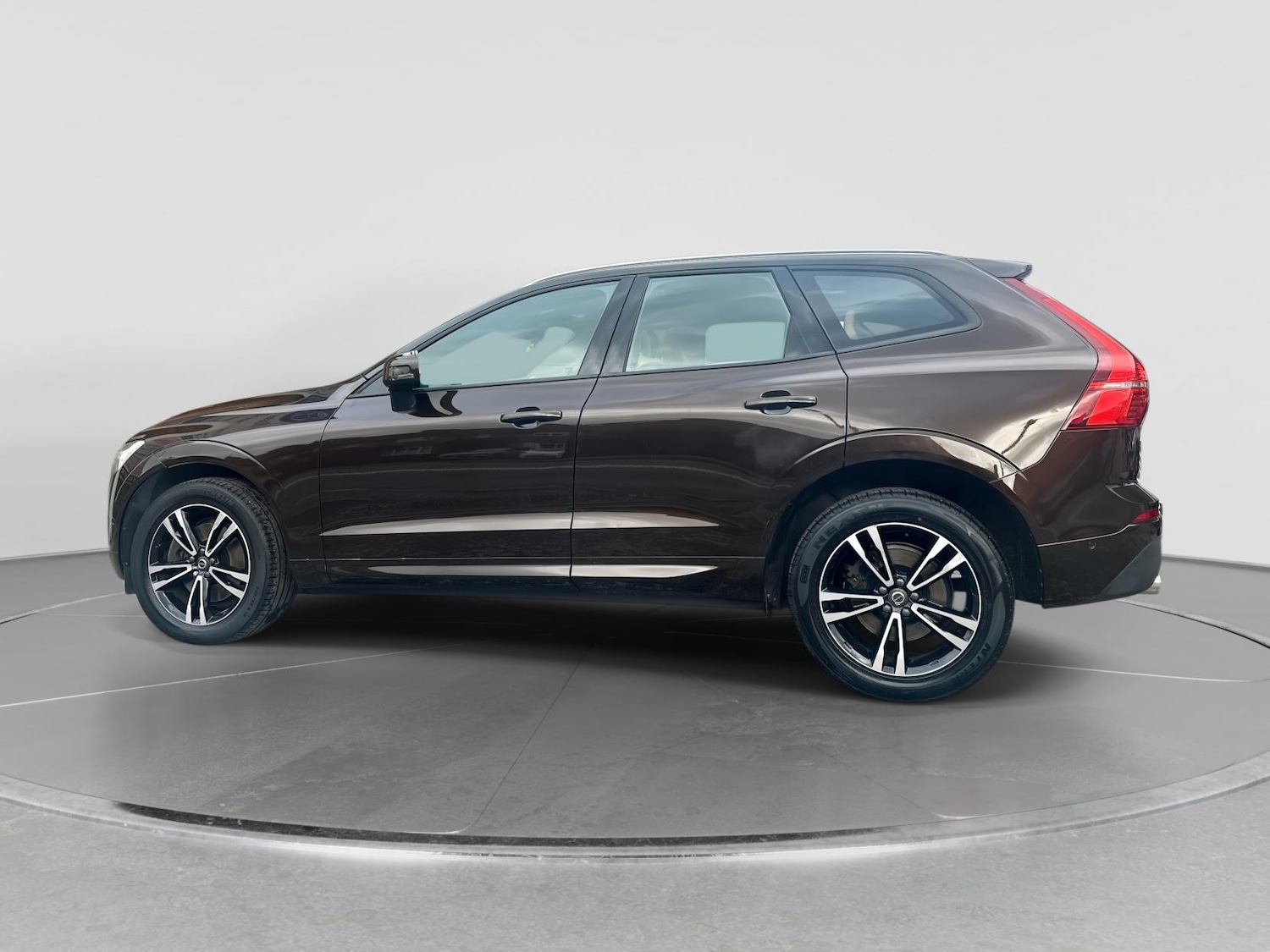 Used Volvo XC60 2017 for sale - 76151048: Photo 4