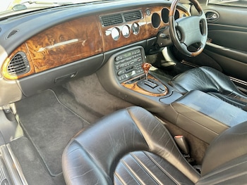 Used Jaguar XK8 2001 for sale - 78226463: Photo