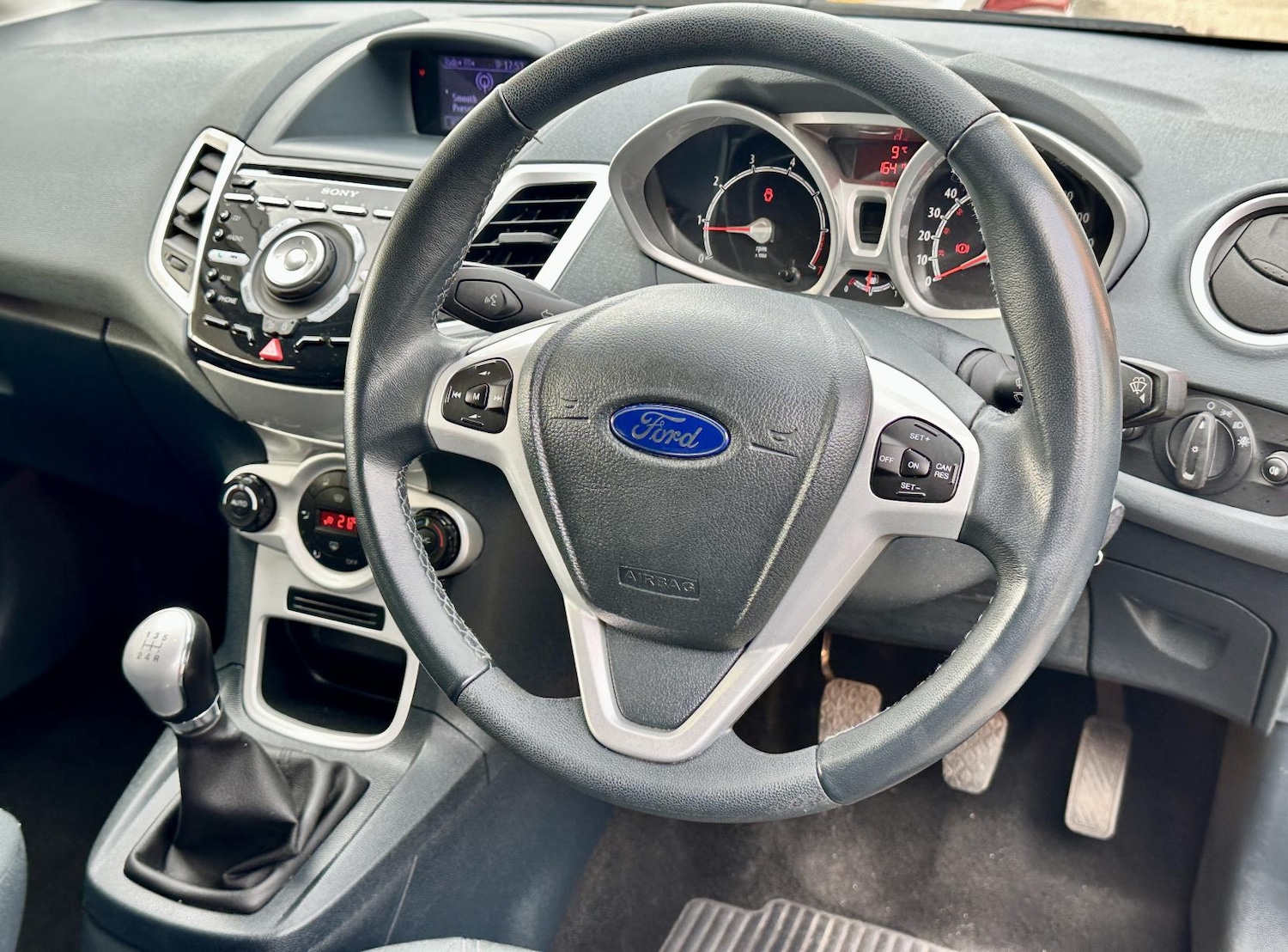 Used Ford Fiesta 2011 for sale - 78028167: Photo 16