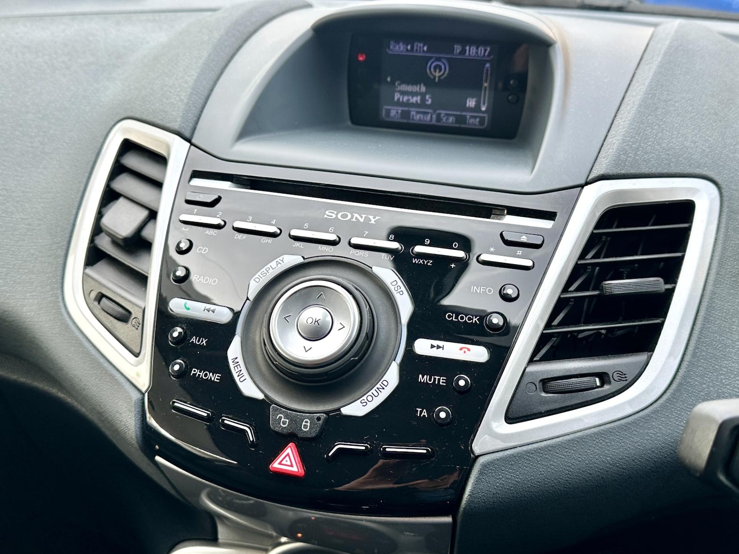 Used Ford Fiesta 2011 for sale - 78028167: Photo 19