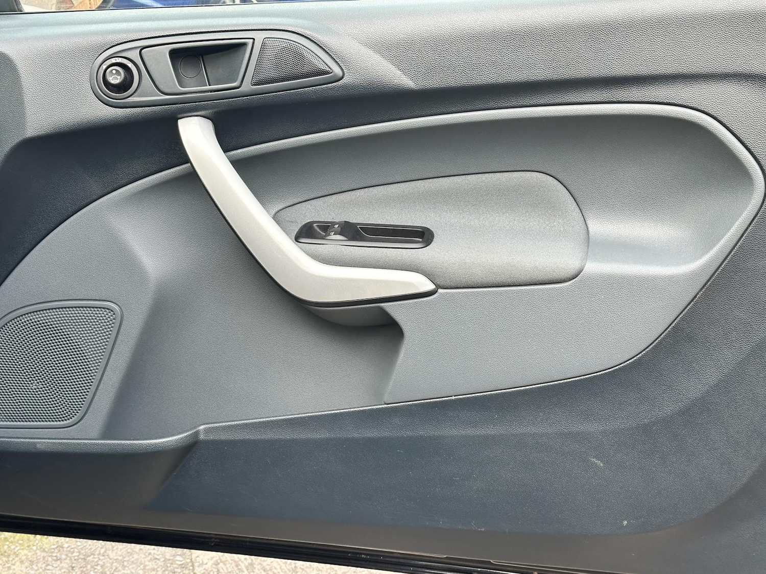 Used Ford Fiesta 2011 for sale - 78028167: Photo 25