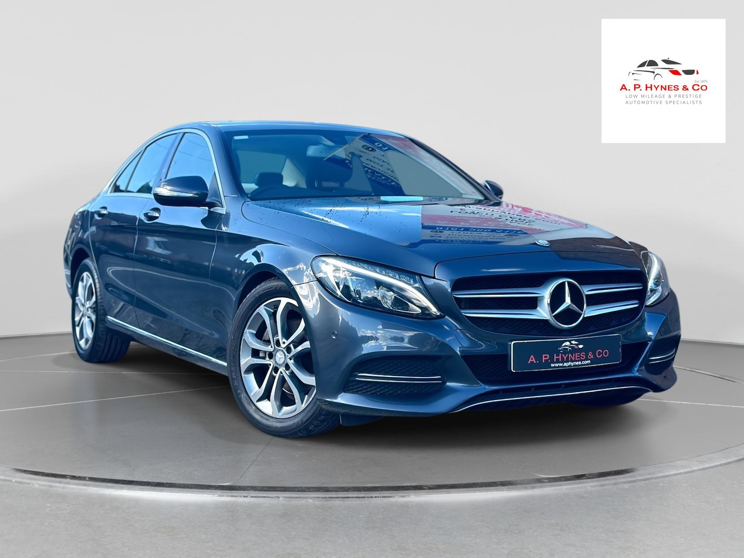 Used Mercedes-Benz C-Class 2015 for sale - 76151049: Photo 1