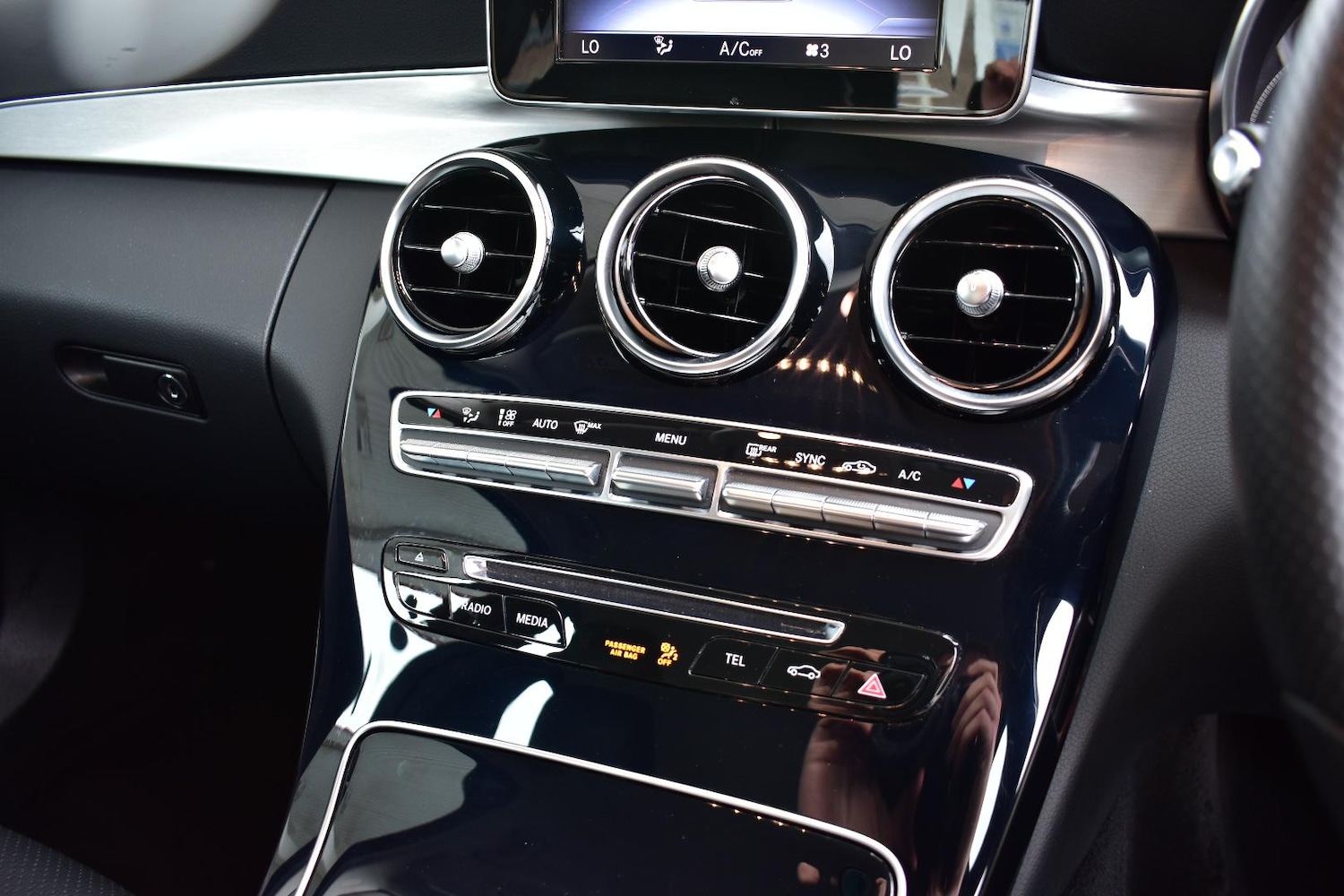 Used Mercedes-Benz C-Class 2015 for sale - 76151049: Photo 19
