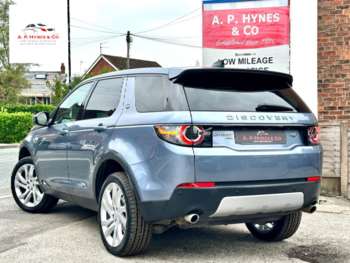 Used Land Rover Discovery Sport 2018 for sale - 73616420: Photo