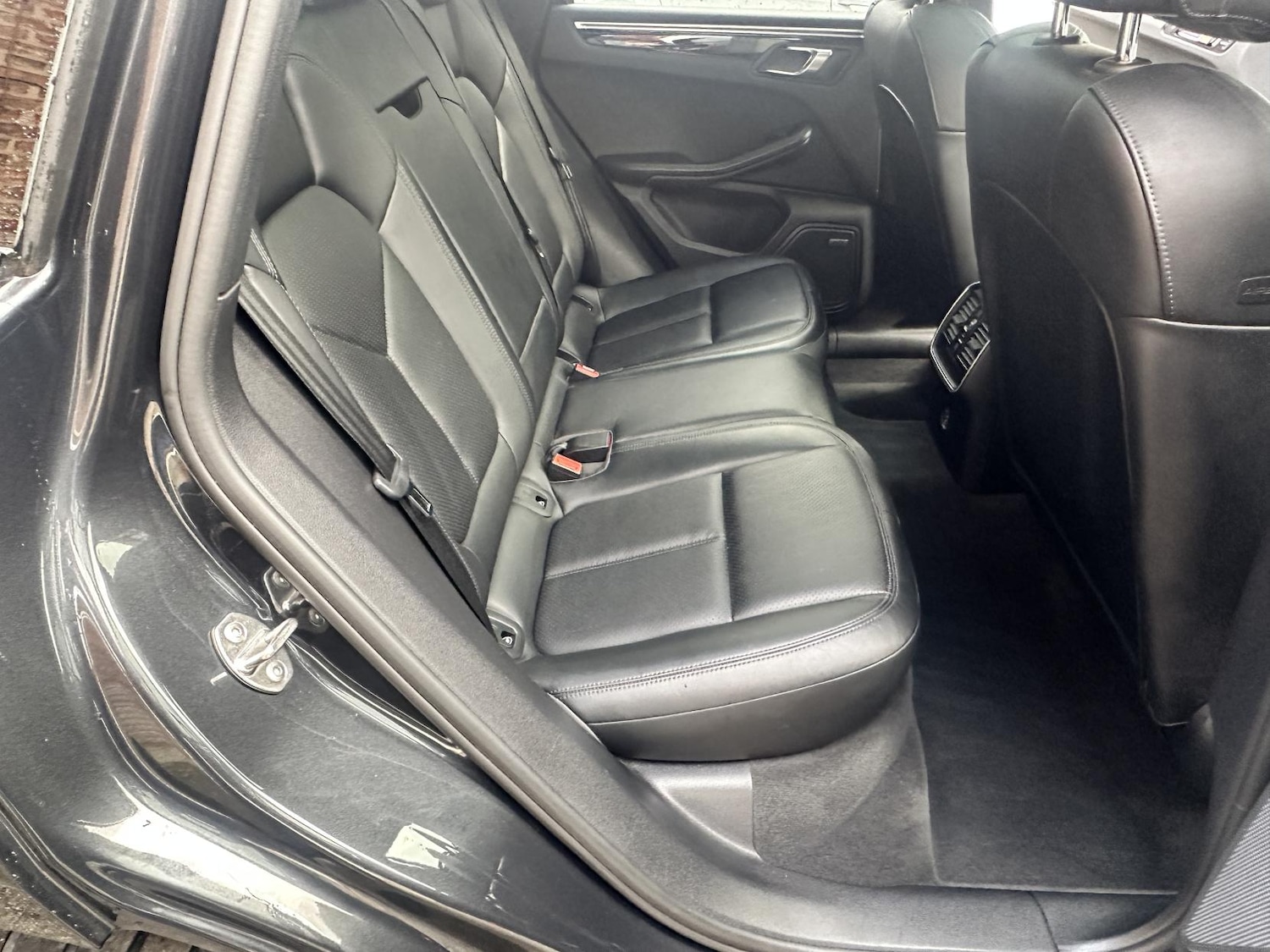 Used Porsche Macan 2019 for sale - 76387563: Photo 25