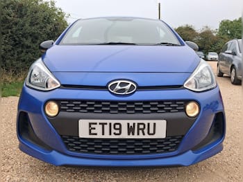 Used Hyundai i10 2019 for sale - 79831664: Photo