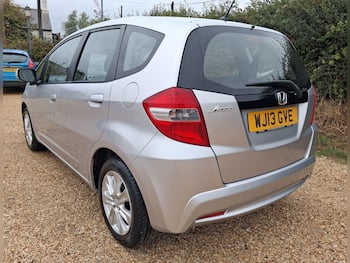 Used Honda Jazz 2013 for sale - 79750750: Photo