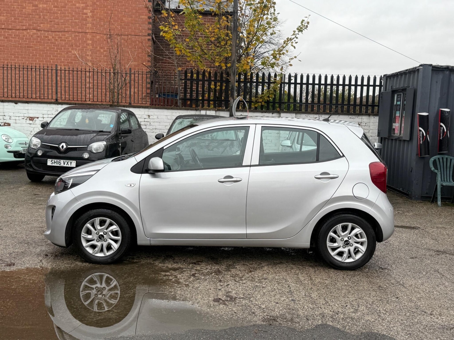 Used Kia Picanto 2017 for sale - 76550241: Photo 11
