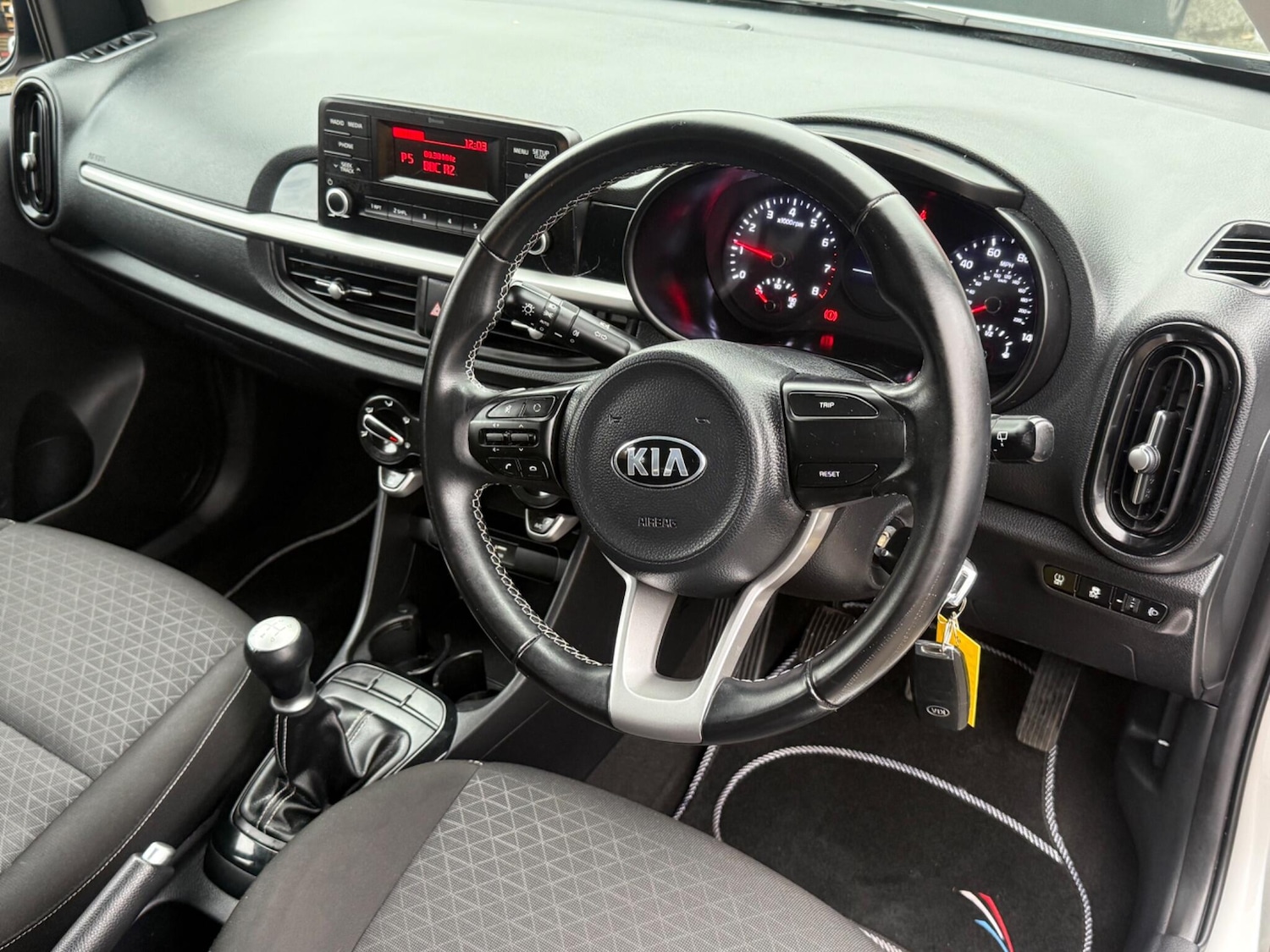 Used Kia Picanto 2017 for sale - 76550241: Photo 24