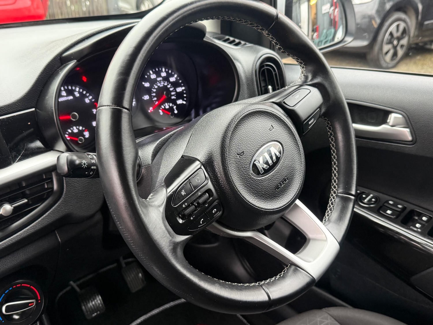 Used Kia Picanto 2017 for sale - 76550241: Photo 25