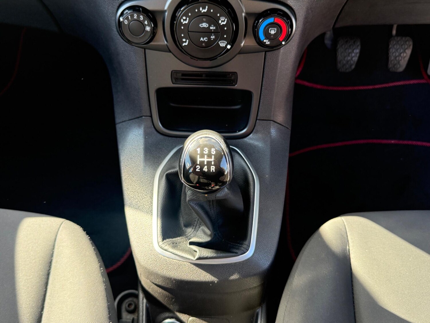 Used Ford Fiesta 2013 for sale - 75782003: Photo 15