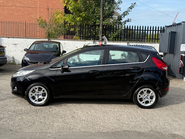 Used Ford Fiesta 2010 for sale - 76226986: Photo 11