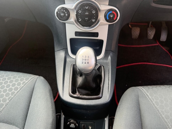 Used Ford Fiesta 2010 for sale - 76226986: Photo 16