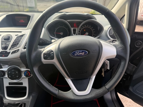 Used Ford Fiesta 2010 for sale - 76226986: Photo 21