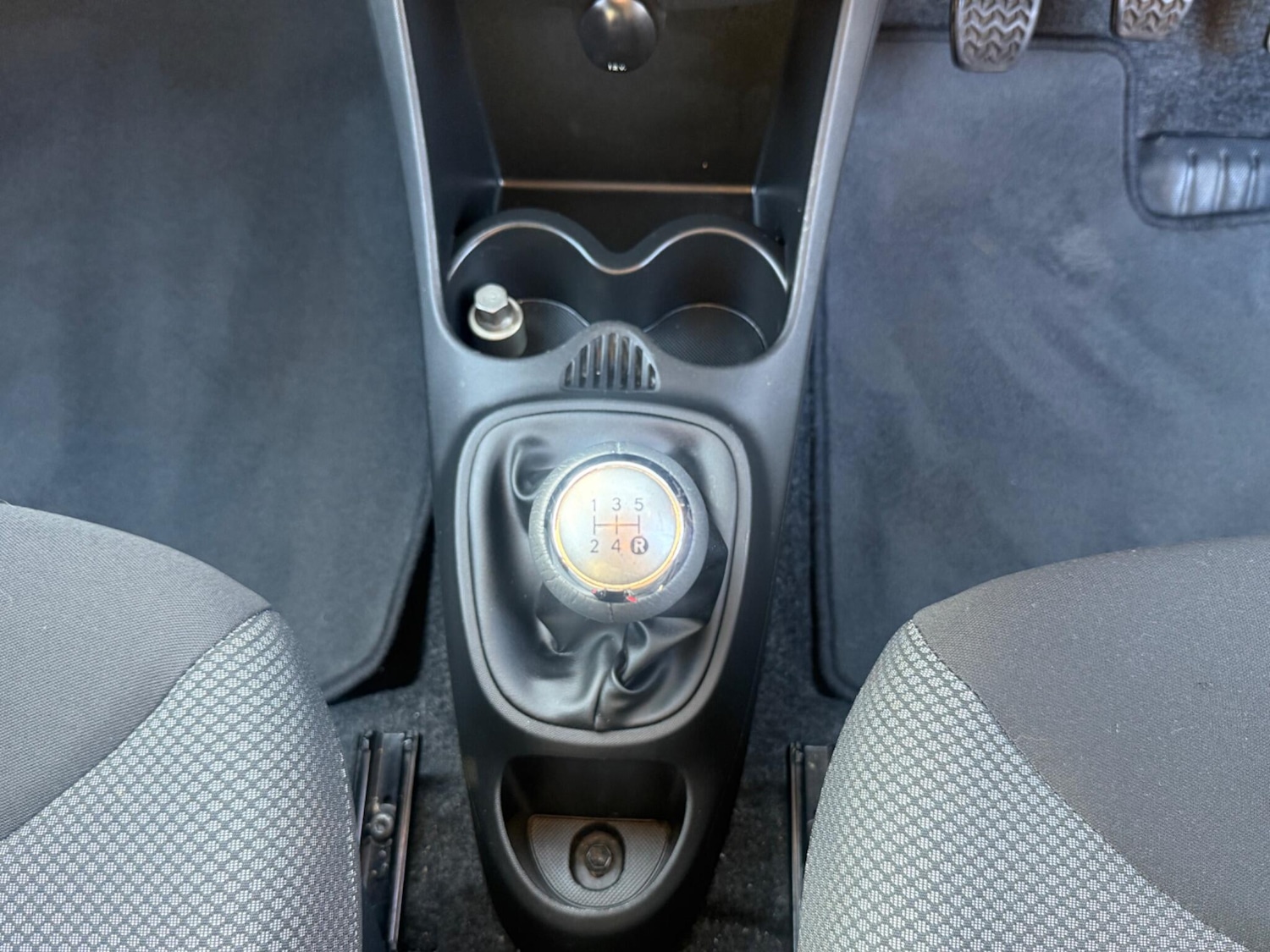 Used Toyota AYGO 2012 for sale - 76997103: Photo 17