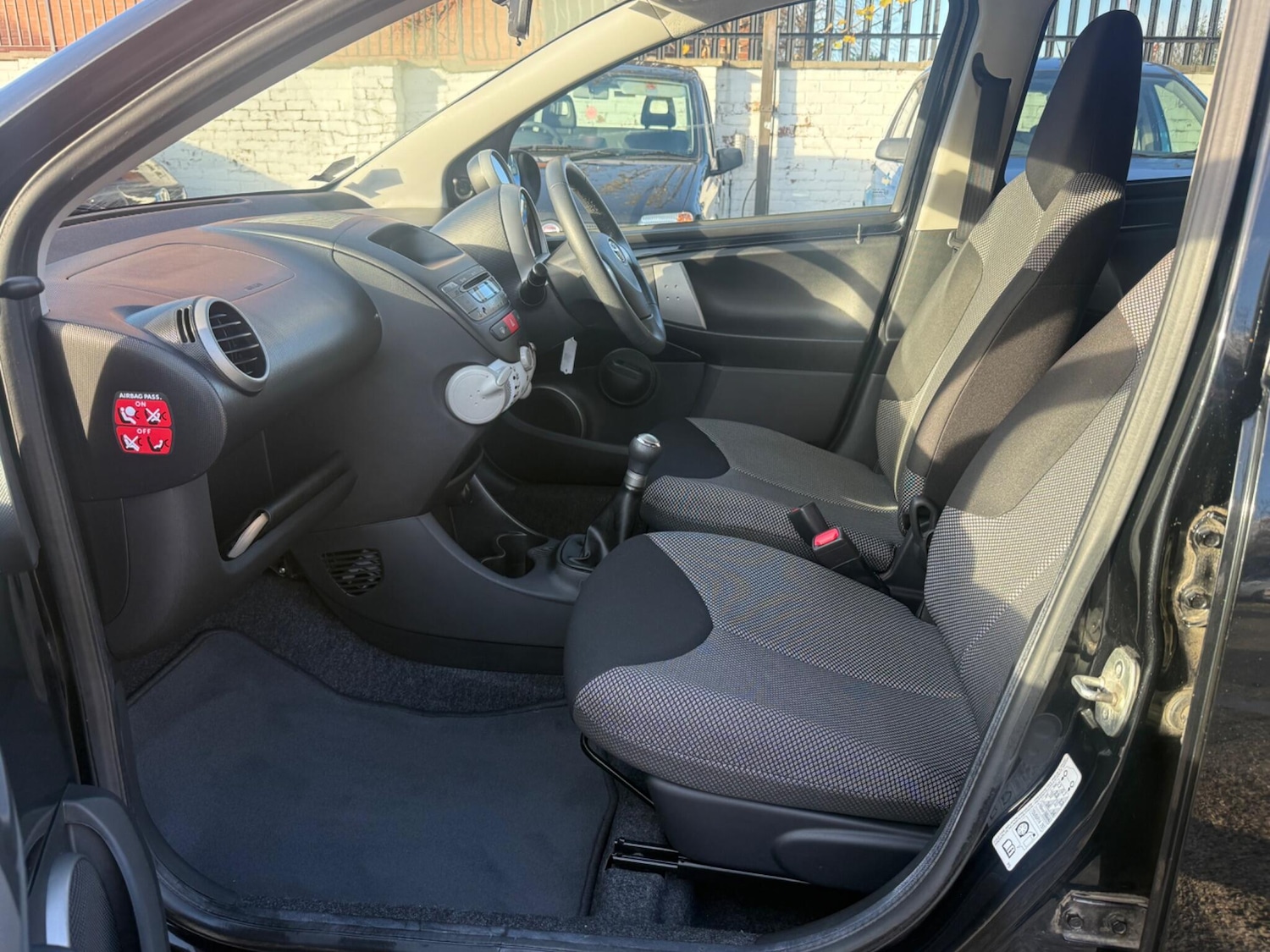 Used Toyota AYGO 2012 for sale - 76997103: Photo 24