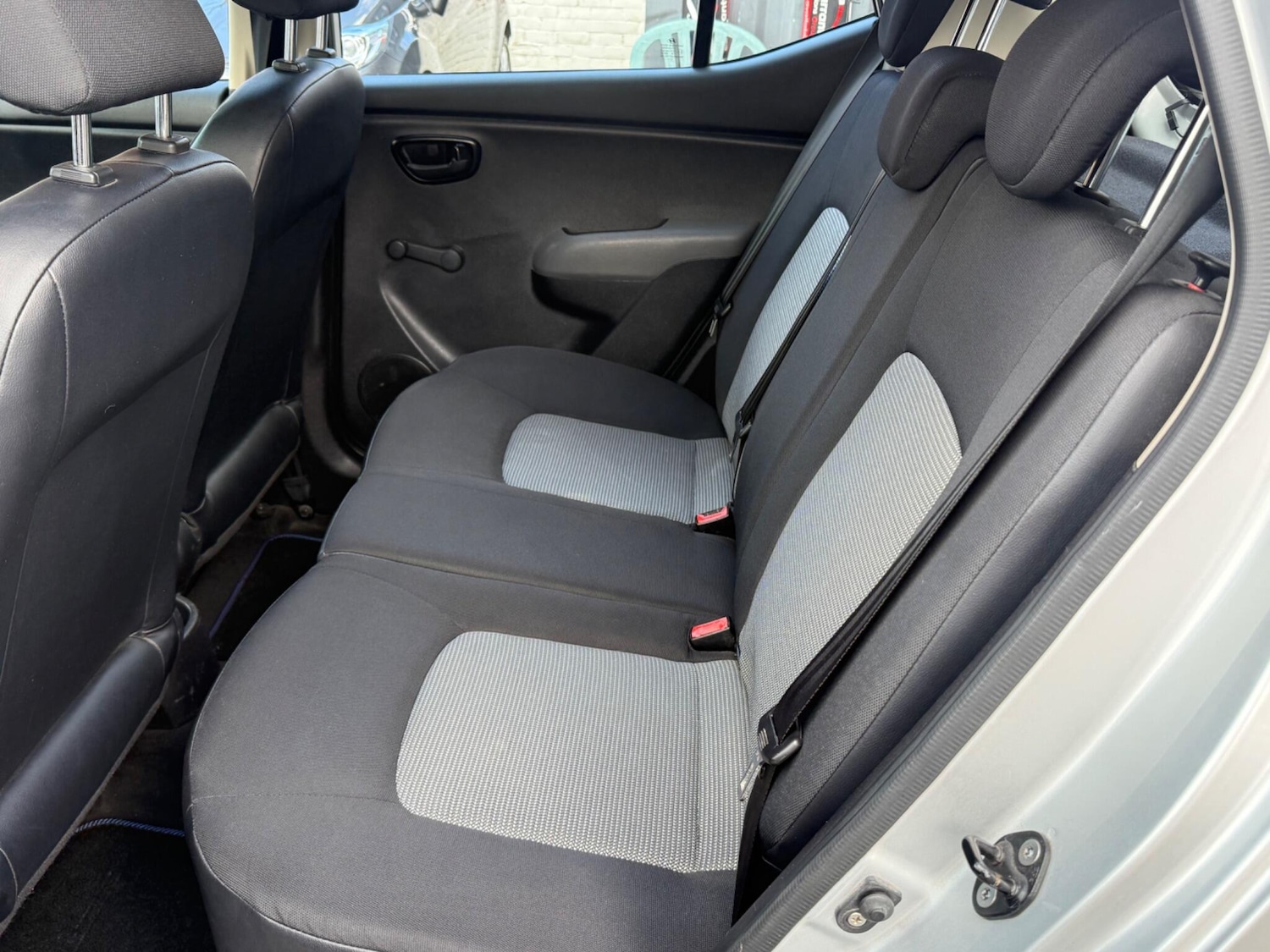 Used Hyundai i10 2009 for sale - 78086012: Photo 18