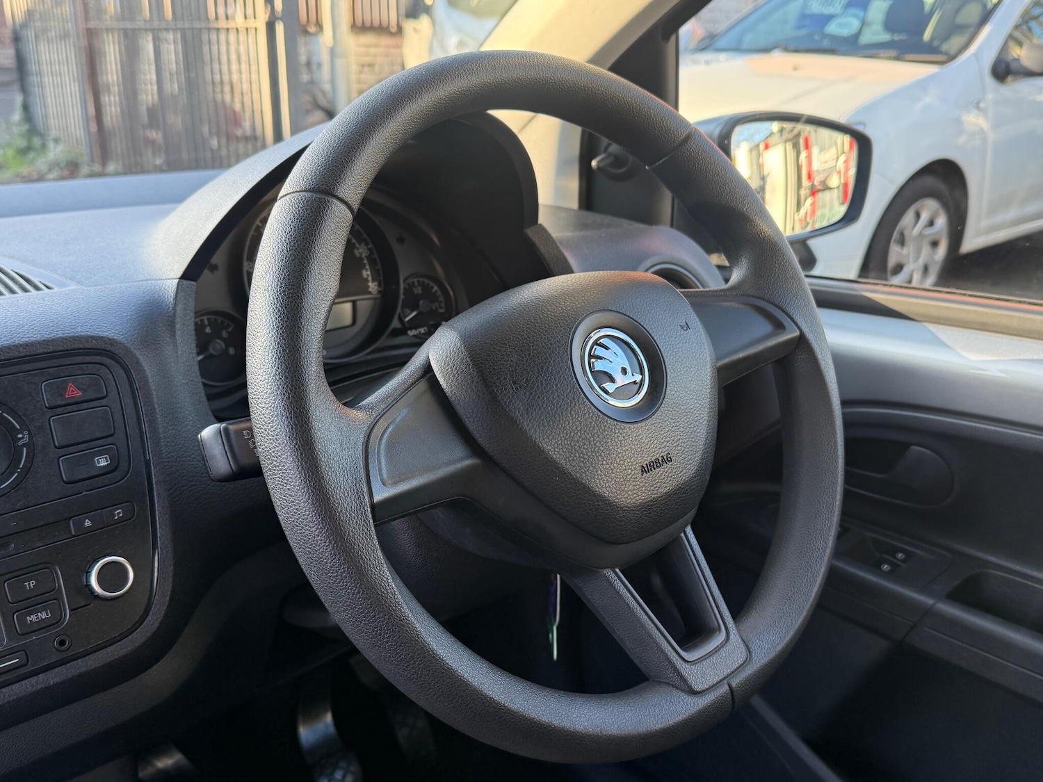 Used Skoda Citigo 2015 for sale - 77163195: Photo 23