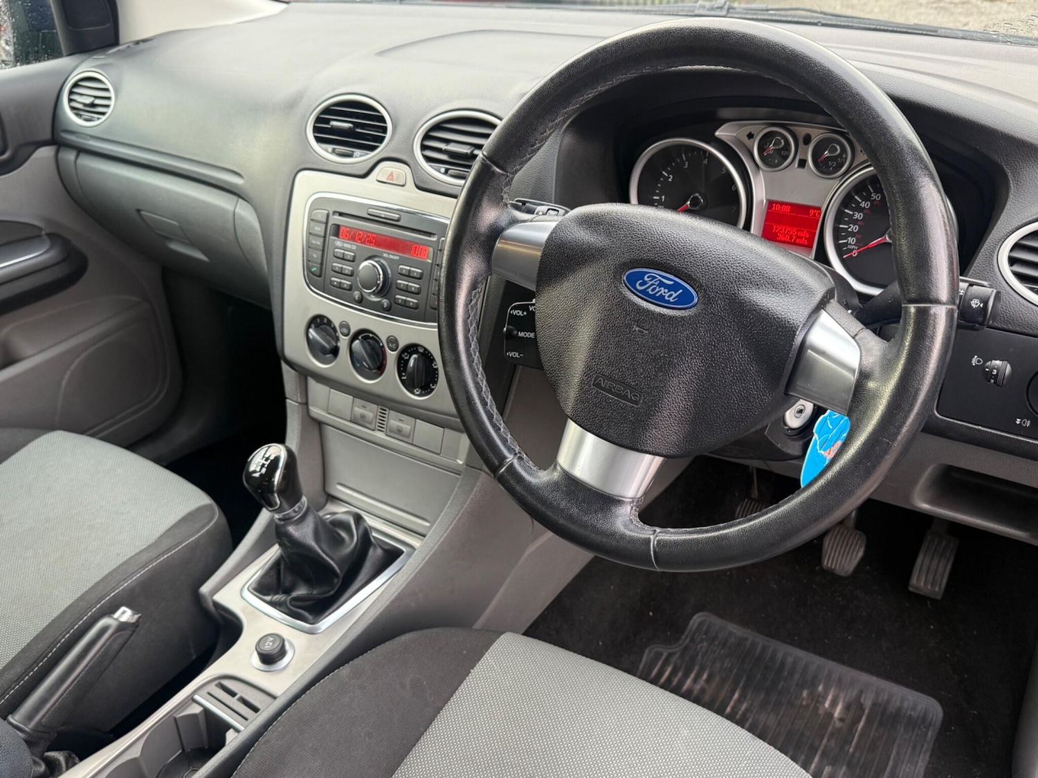 Used Ford Focus 2011 for sale - 76850445: Photo 19