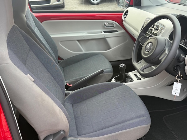 Used Volkswagen up! 2016 for sale - 76153202: Photo 18