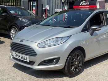 Used Ford Fiesta 2016 for sale - 78998789: Photo
