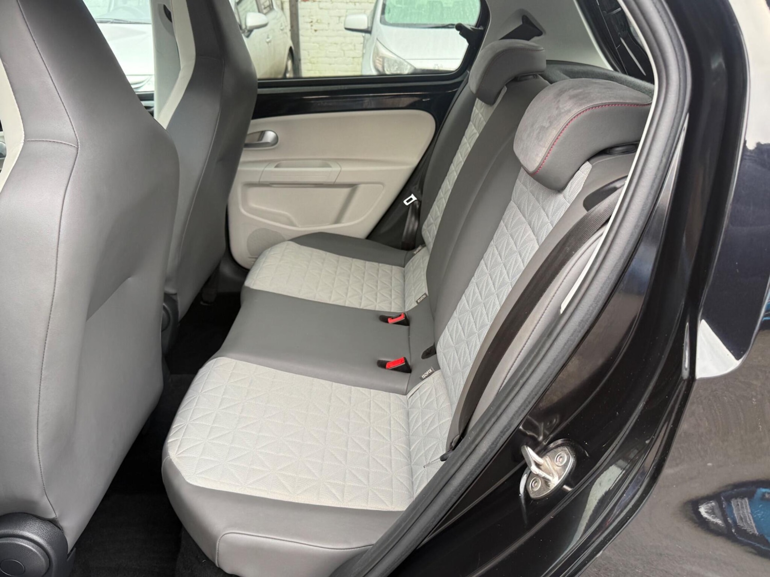 Used Volkswagen up! for sale - 77625023: Photo 22