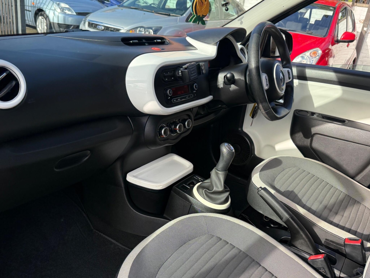 Used Renault Twingo 2016 for sale - 76370991: Photo 17