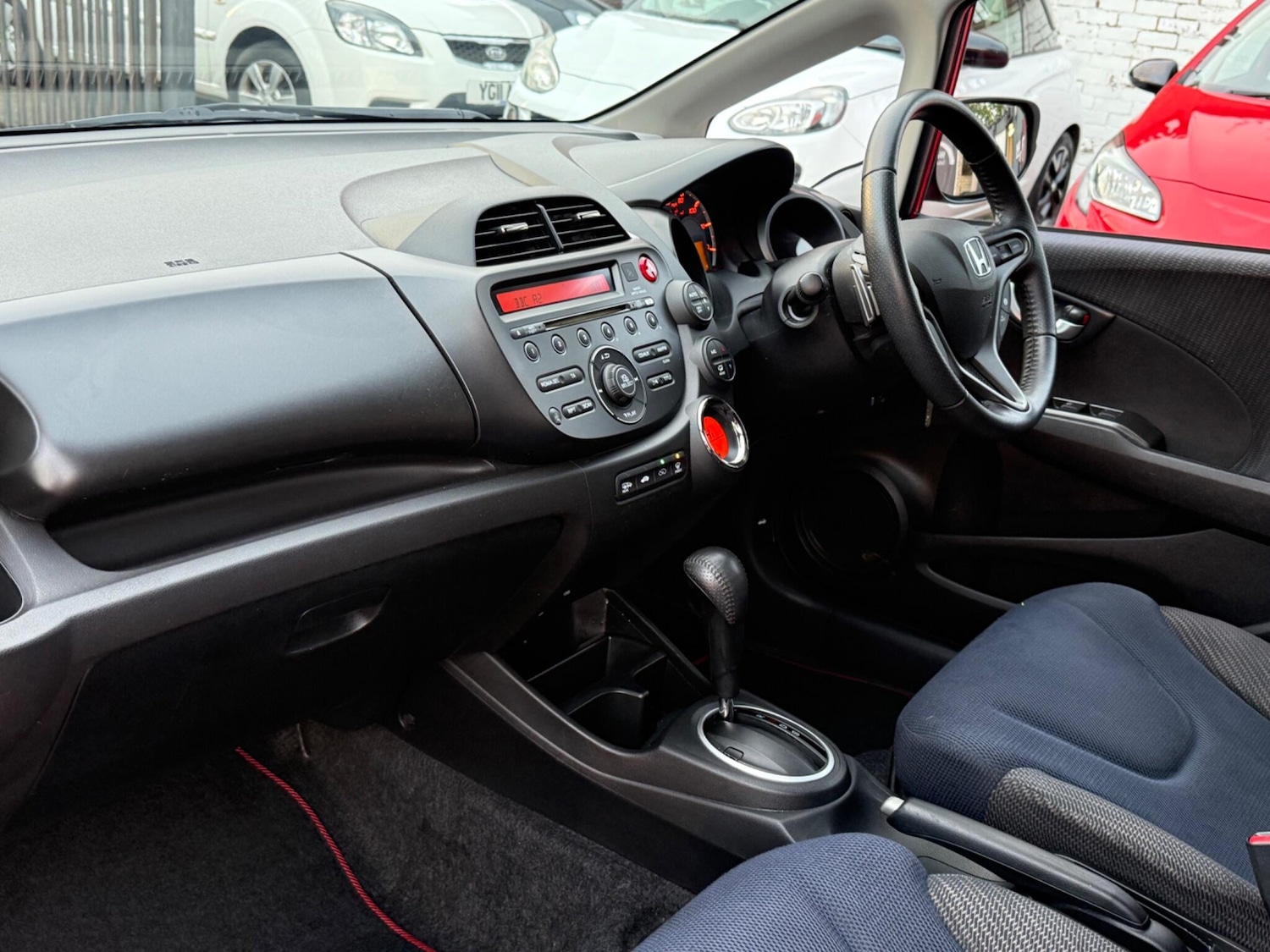 Used Honda Jazz 2013 for sale - 76714884: Photo 17