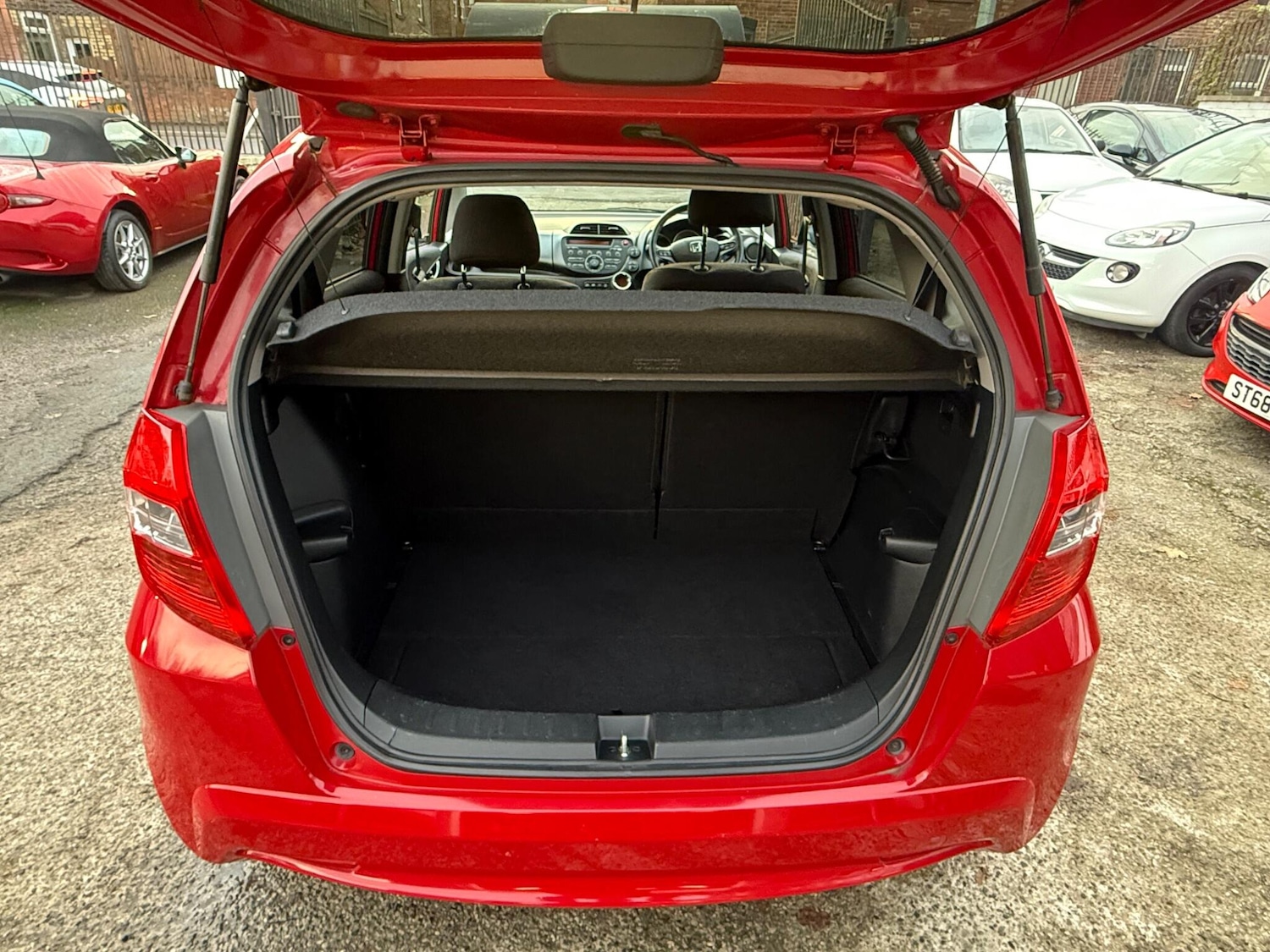 Used Honda Jazz 2013 for sale - 76714884: Photo 27