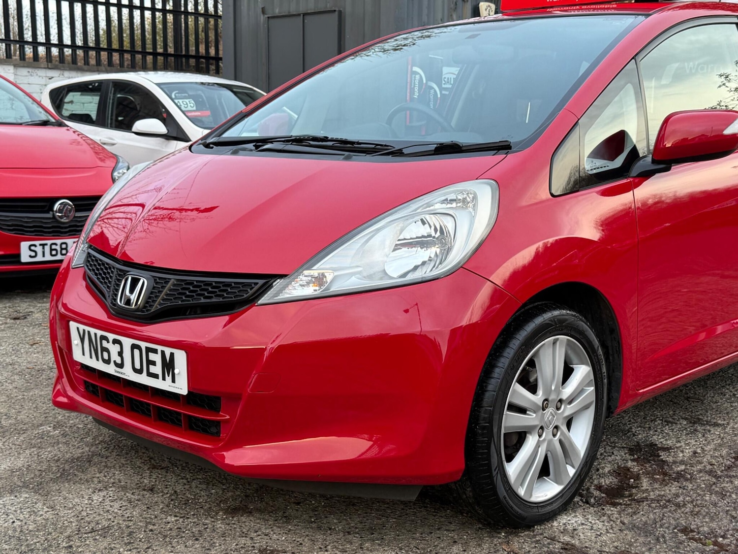 Used Honda Jazz 2013 for sale - 76714884: Photo 3