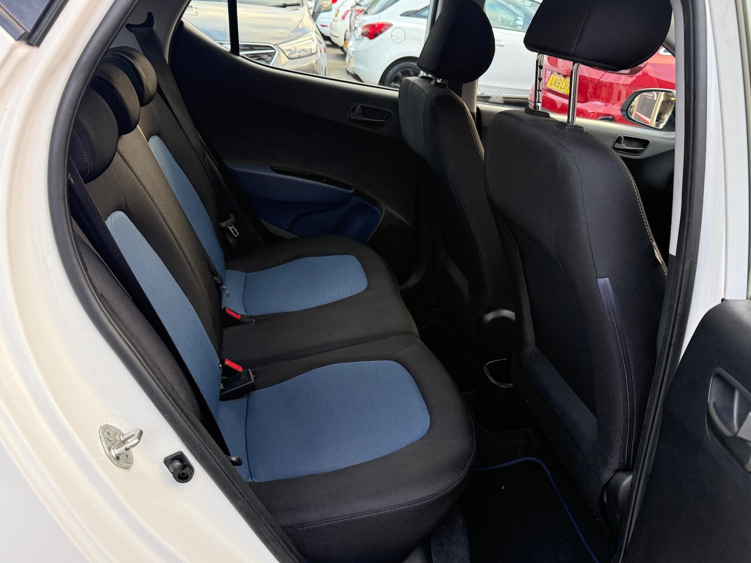 Used Hyundai i10 2014 for sale - 76913196: Photo 21